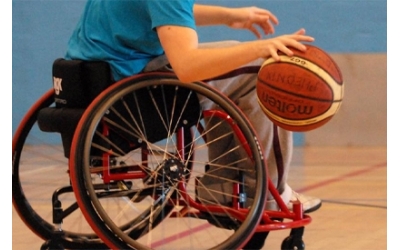 TEKERLEKLİ SANDALYE İLE BASKETBOL